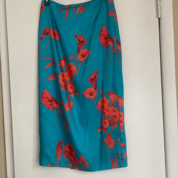 Ted Baker | Lilyy Fantasia Split Hem Midi Skirt nwt - Picture 3 of 6